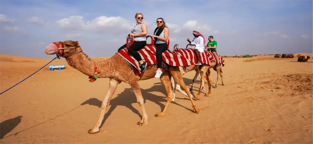 Privatedesertsafaricamelride
